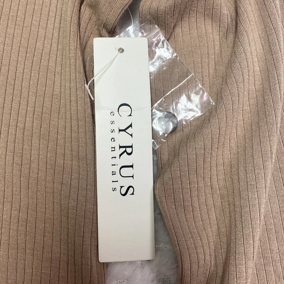 Cyrus Essentials V-neck Long Sleeve Shirt Brown Medium NWT - Picture 4 of 12